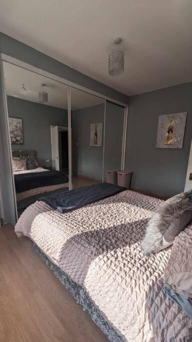 Lovely 2 Bedroom Apartment In Heart Of Dundee Exterior foto